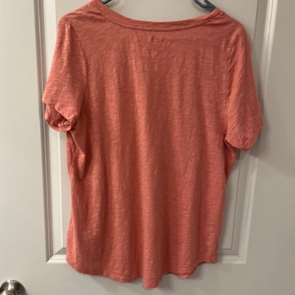 Bundle of 4 Torrid T-Shirts Sz. 00 (M/L) - Picture 4 of 14